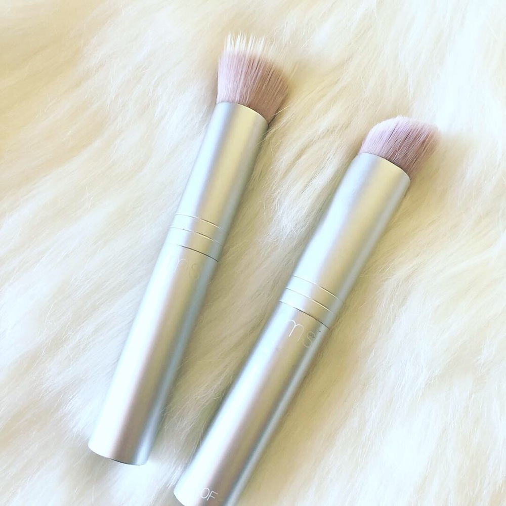 RMS BEAUTY Skin2skin Makeup Brushes